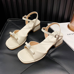 women's plush slippers